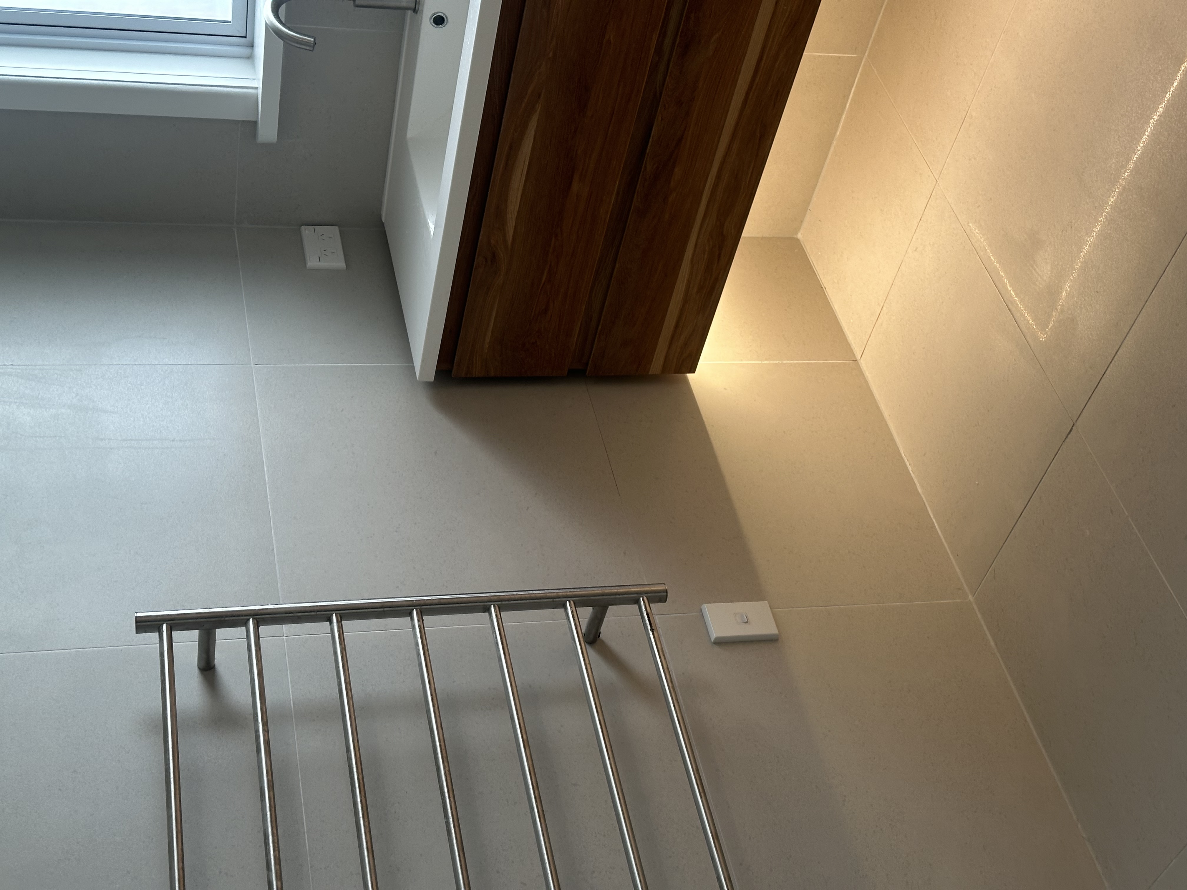 Kamo Bathroom complete , contractor